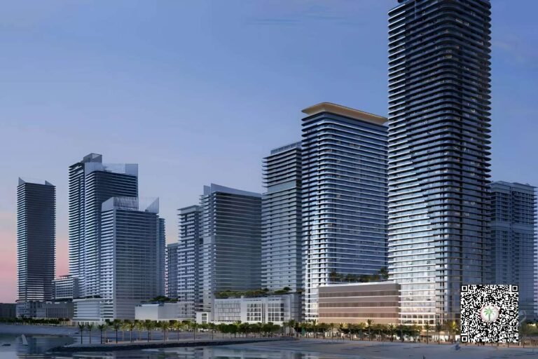 Seapoint at Emaar Beachfront Dubai | Luxury 1-4 BR Apartments & 4-6 BR Penthouses by Emaar from AED 2.9M
