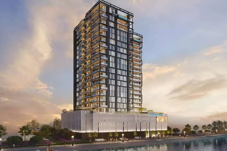 The Crestmark | Waterfront Luxury Apartments & Penthouses by Ellington